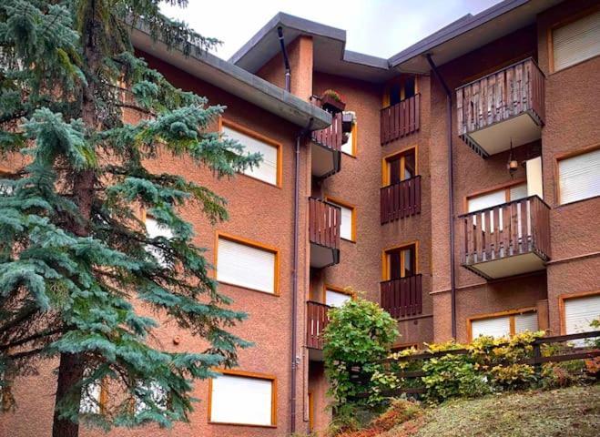 Elegante Trilocale Con Garage, Terrazzo E Vista Montagne Leilighet Bardonecchia Eksteriør bilde
